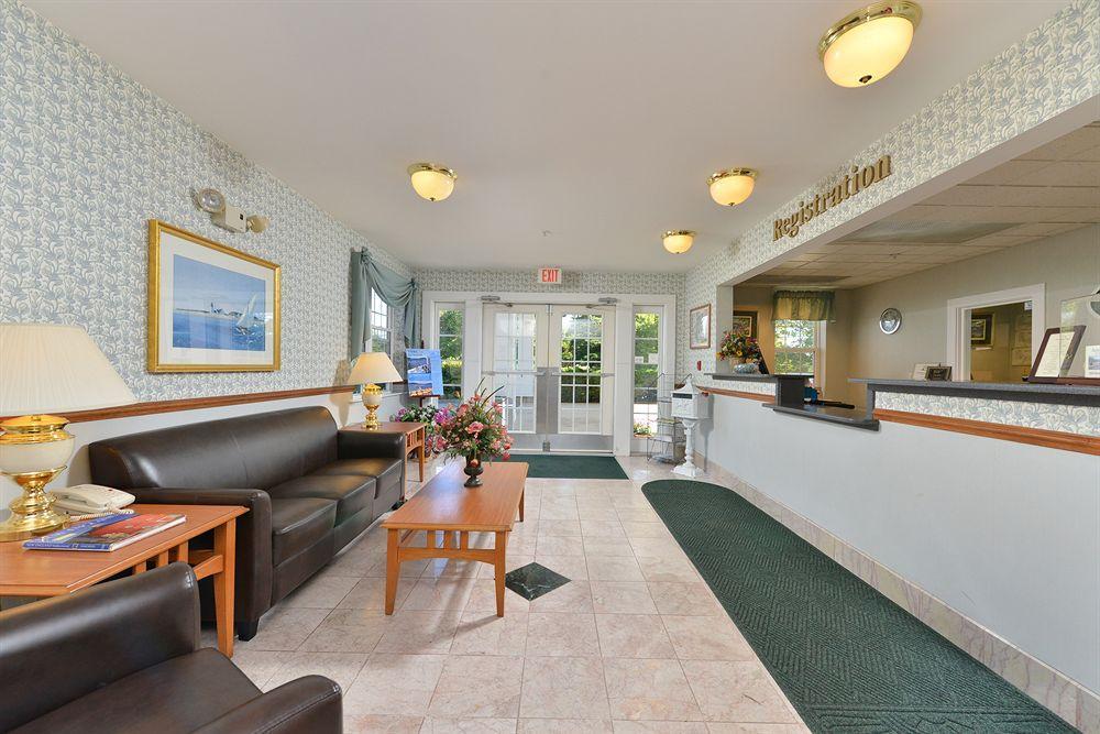 Acadia Hotel 3*