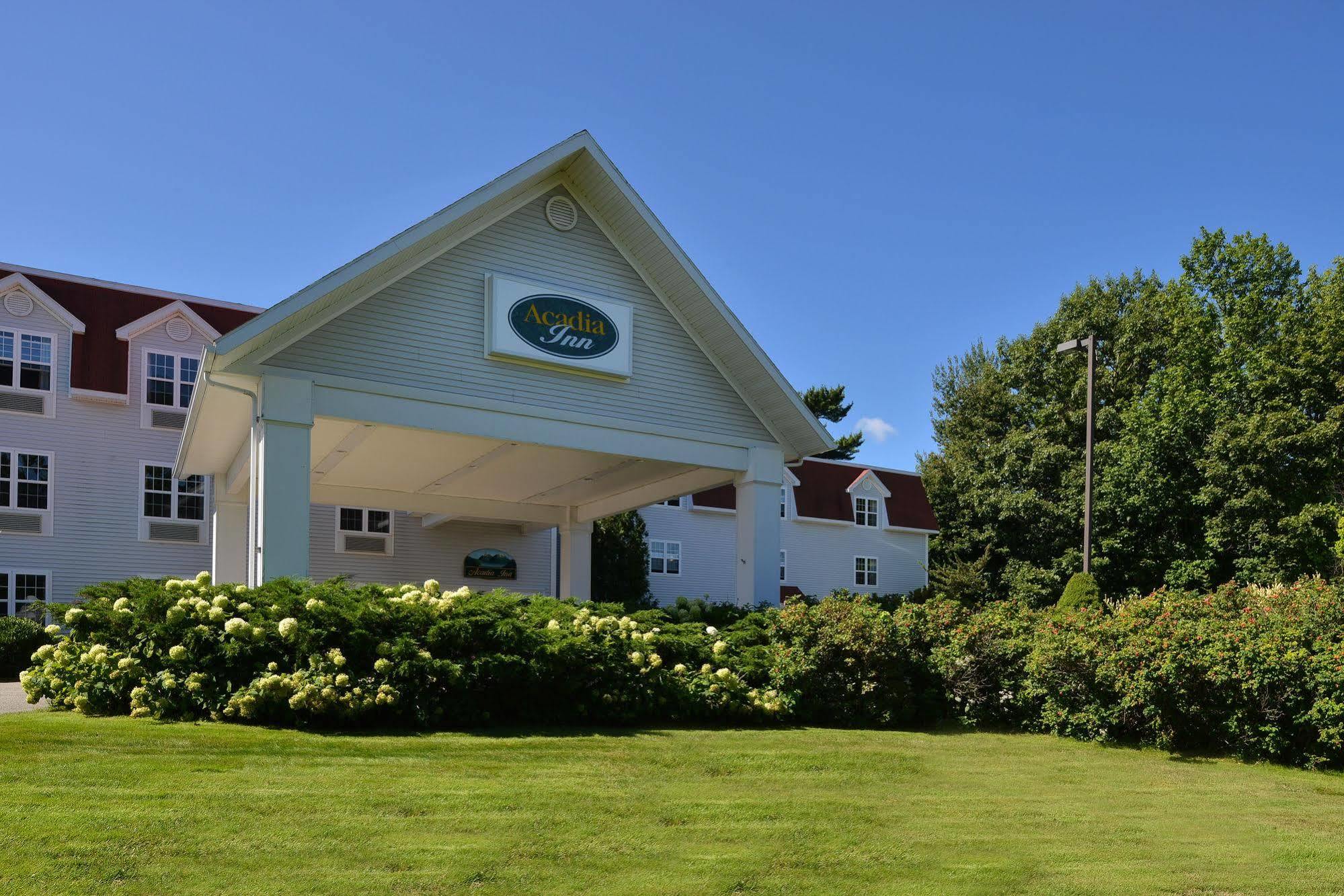 Acadia Hotel 3*